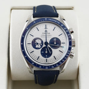 Omega Speedmaster Chronograph 42mm Silver Snoopy Award